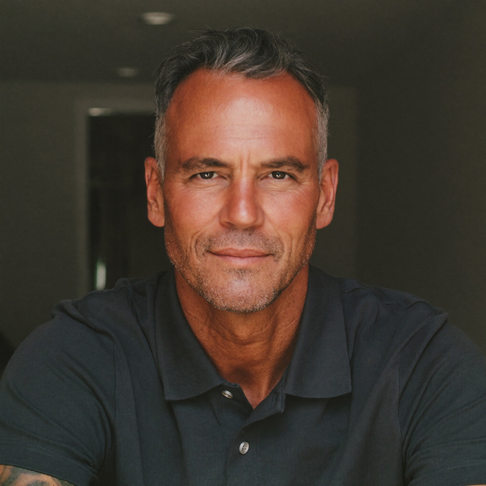 Rogério, 49 anos